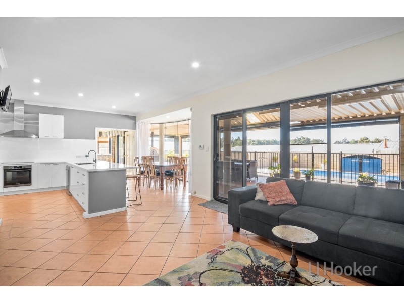 84 Bucktin Street, Collie WA 6225