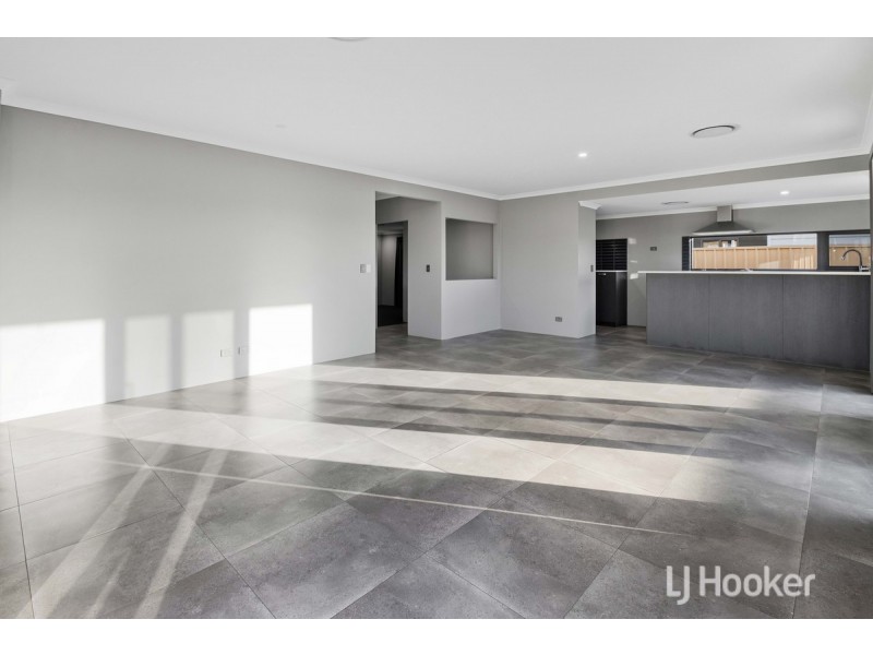 55 Wicklow Boulevard, Dalyellup WA 6230