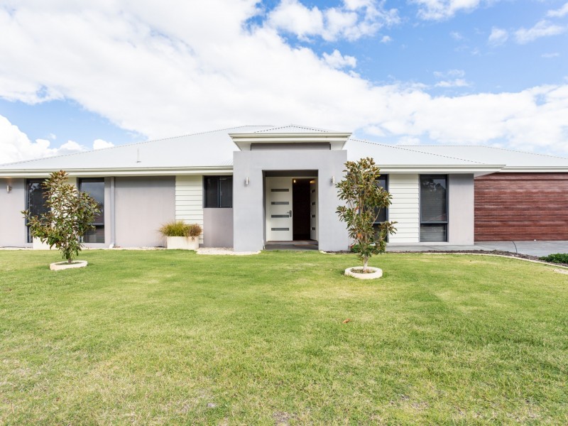 35 Connemara Way, Australind WA 6233