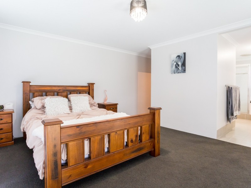 35 Connemara Way, Australind WA 6233