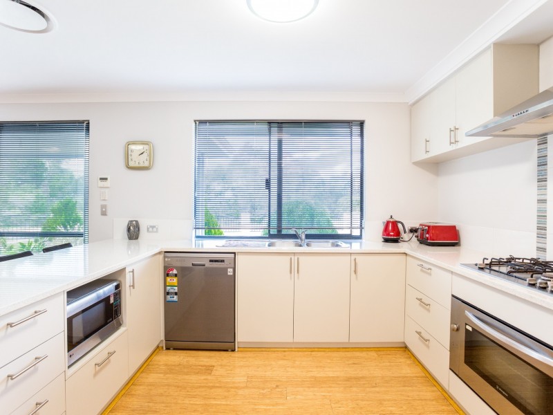 35 Connemara Way, Australind WA 6233