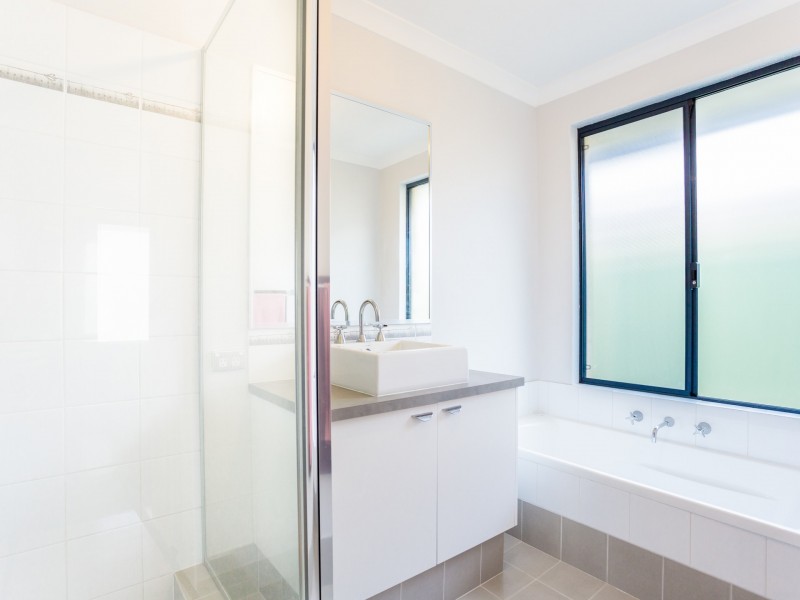 35 Connemara Way, Australind WA 6233