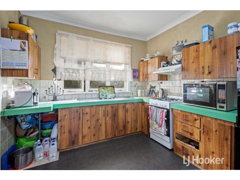 33 Evans Street, Collie WA 6225