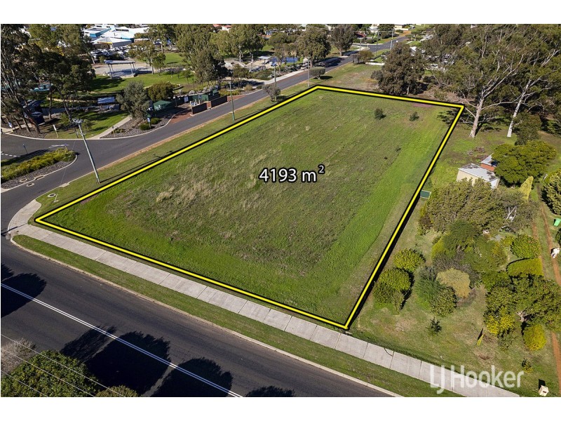 68 Capel Drive, Capel WA 6271