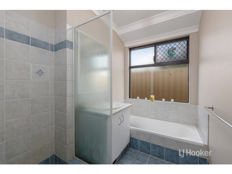 15 Cleveland Bay Avenue, Eaton WA 6232