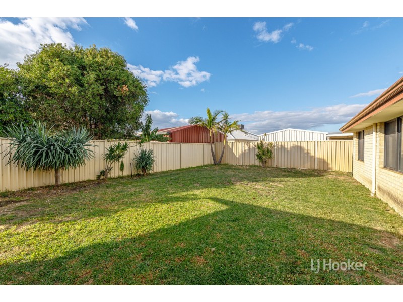 15 Cleveland Bay Avenue, Eaton WA 6232