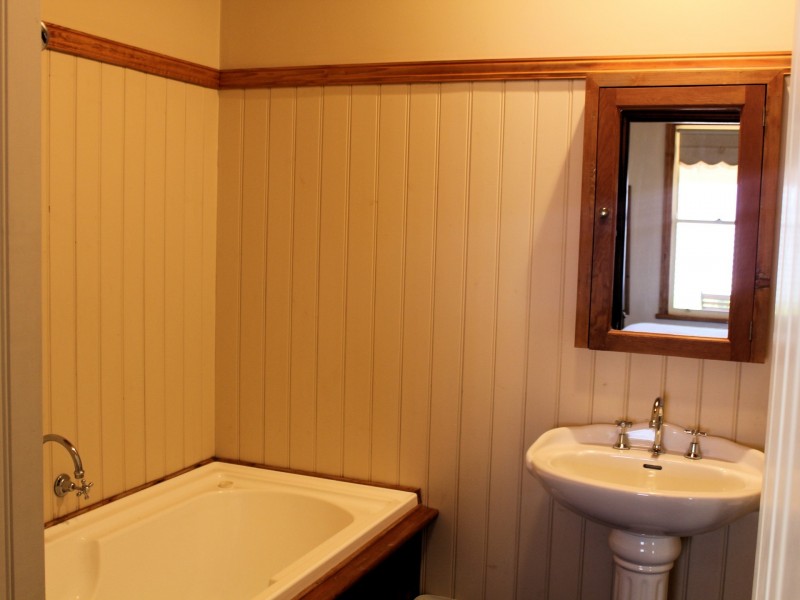 Unit 2/137 Stirling St, East Bunbury WA 6230