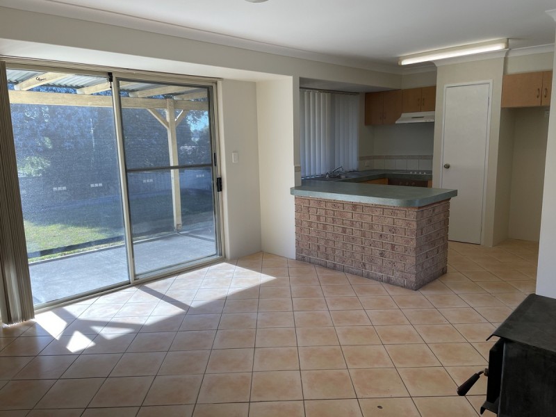 4 Sunburst Grove, Collie WA 6225