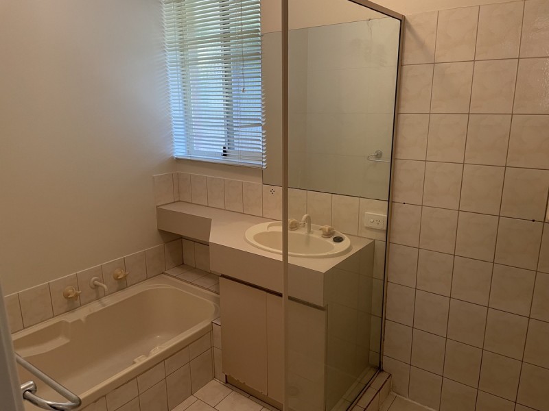 4 Sunburst Grove, Collie WA 6225