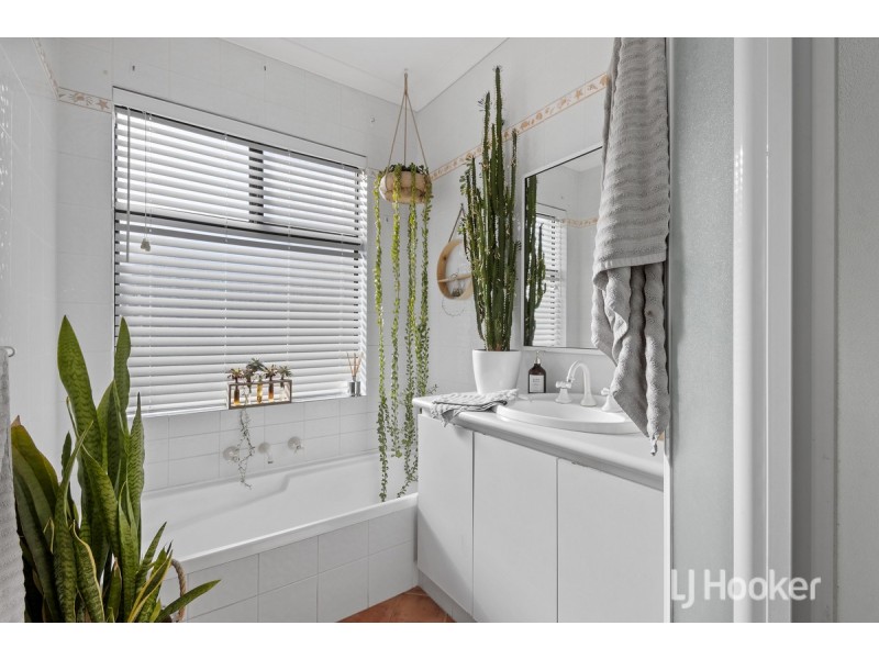 14 Braidwood Drive, Australind WA 6233