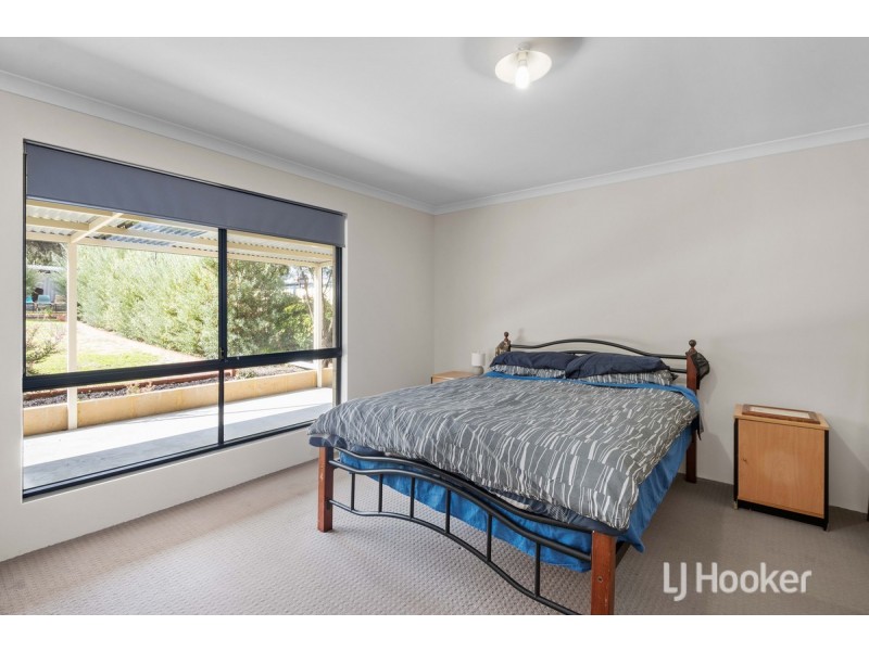 16 Irwin Street, Collie WA 6225