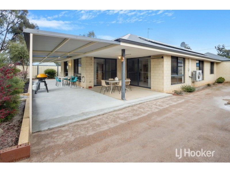 16 Irwin Street, Collie WA 6225