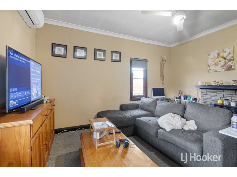 21 Deakin Street, Collie WA 6225