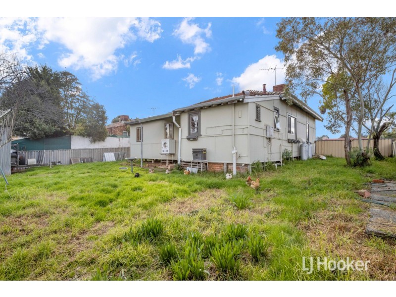 21 Deakin Street, Collie WA 6225