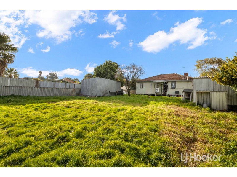 21 Deakin Street, Collie WA 6225
