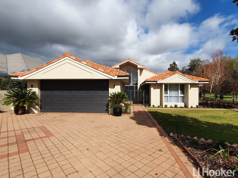 55 Turnberry Way, Pelican Point WA 6230