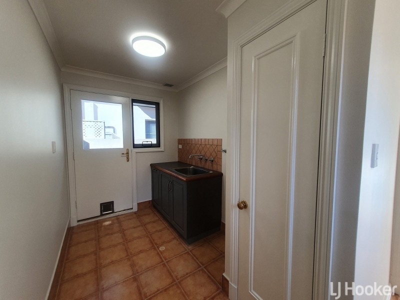 55 Turnberry Way, Pelican Point WA 6230