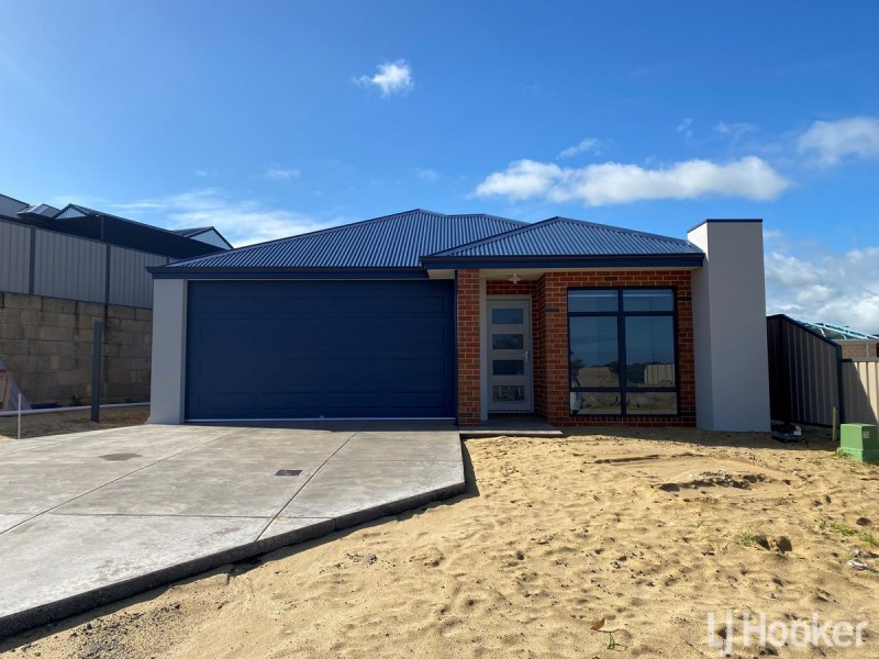 57 Carnelian Avenue, Australind WA 6233