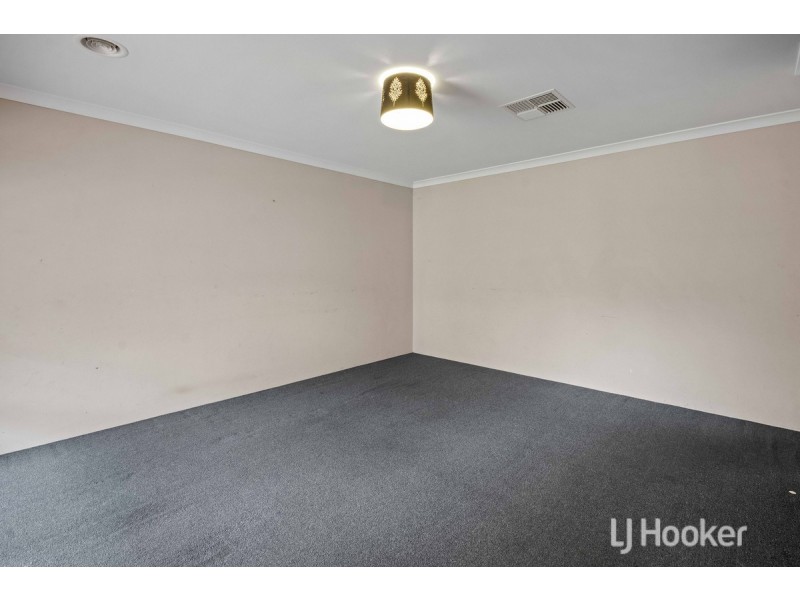 17 Walingale Drive, Australind WA 6233