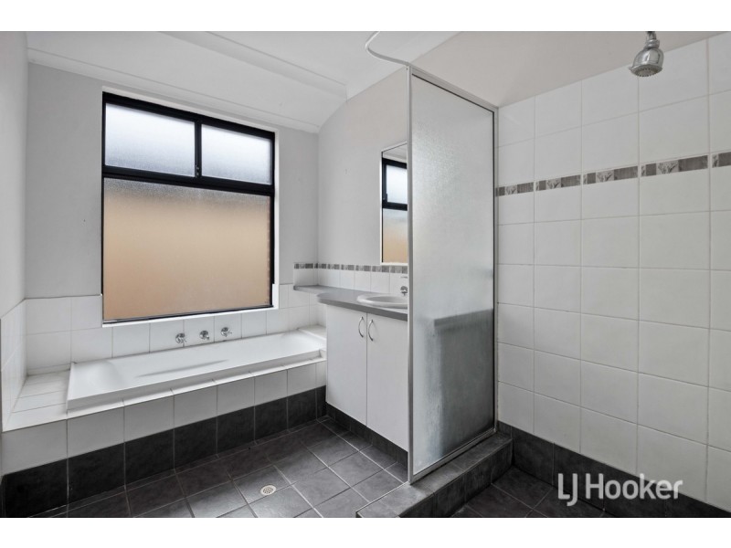 17 Walingale Drive, Australind WA 6233