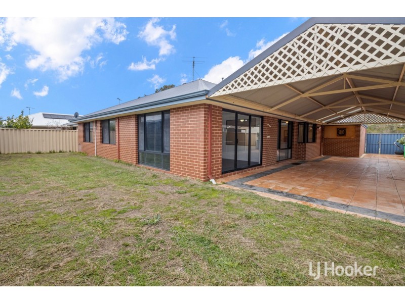 17 Walingale Drive, Australind WA 6233