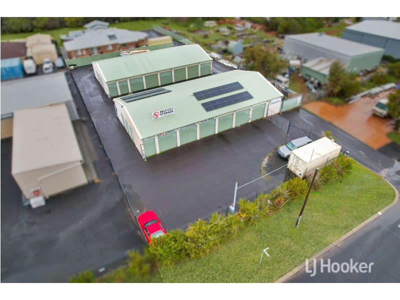 BJ’S SELF 14 Isaacs Street, Busselton WA 6280