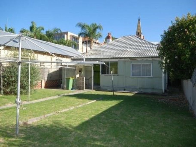 15 Sampson Road, Bunbury WA 6230