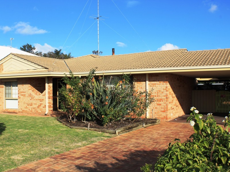 1 Fitzgerald Street, Australind WA 6233