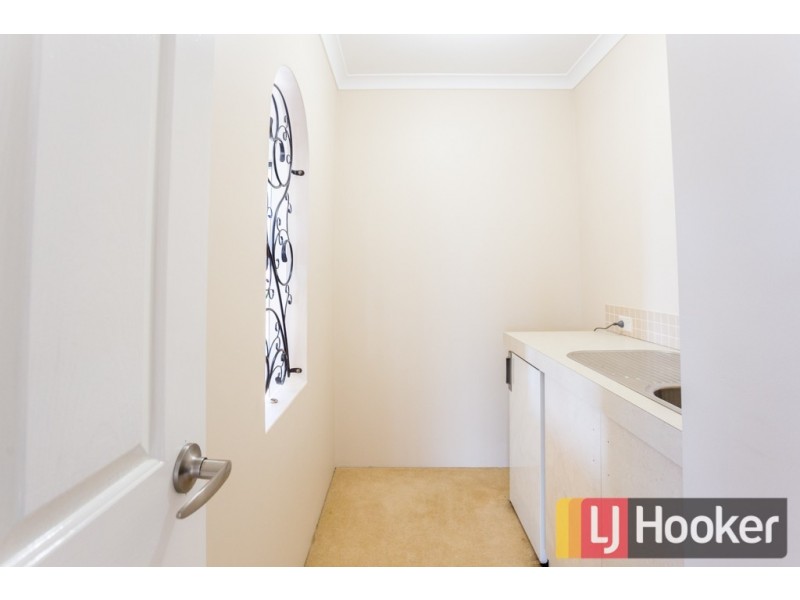 16 Pickworth Retreat, Pelican Point WA 6230