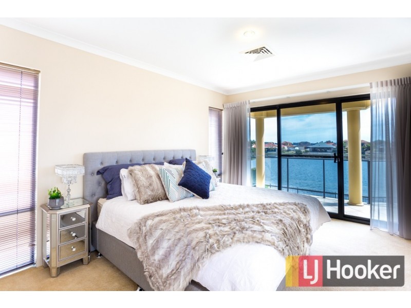 16 Pickworth Retreat, Pelican Point WA 6230