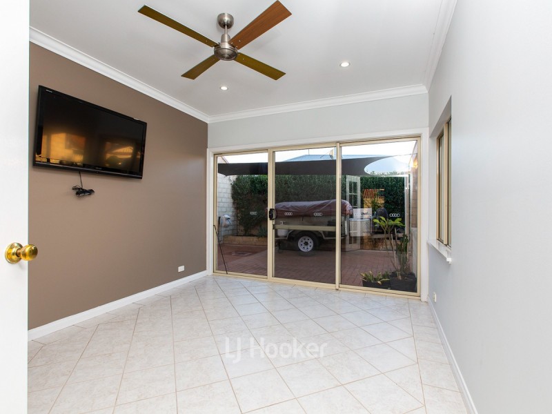 9 Pimelia Road, Glen Iris WA 6230