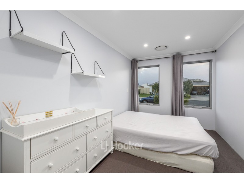 8 Ashpan Approach, West Busselton WA 6280