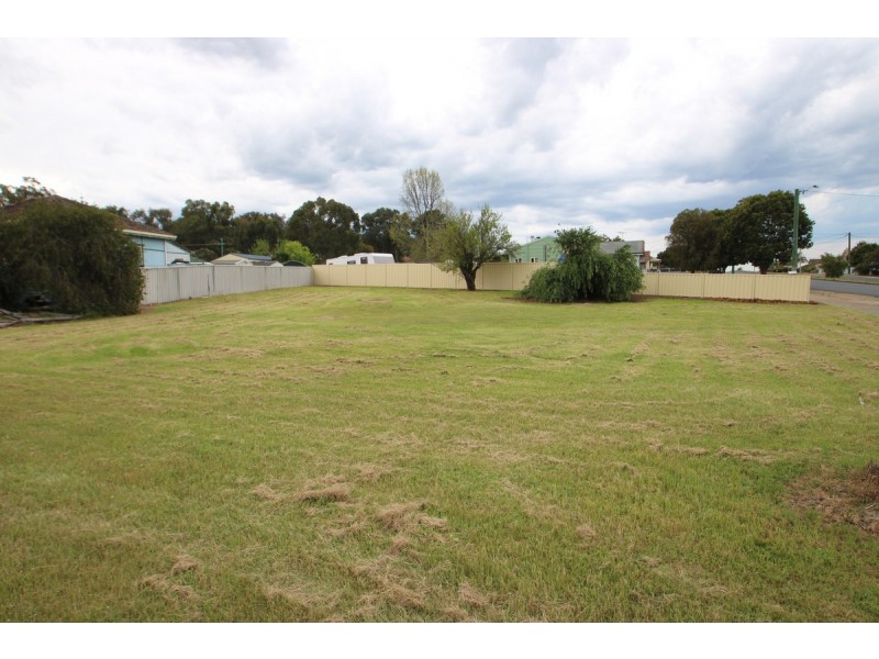37 Moore Street, Collie WA 6225