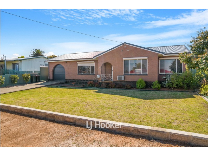 55 Bucktin Street, Collie WA 6225