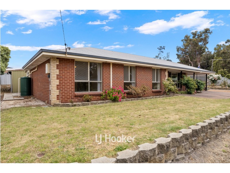 287 Steere Street North, Collie WA 6225