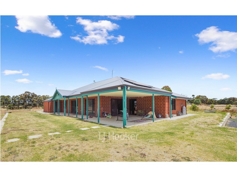 12 Gardiner Road, Cowaramup WA 6284