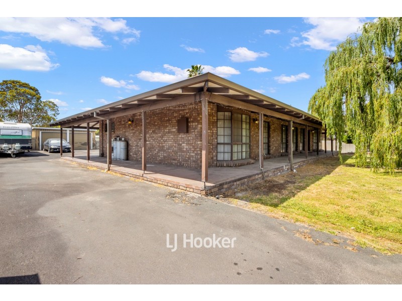 6 York Road, Collie WA 6225
