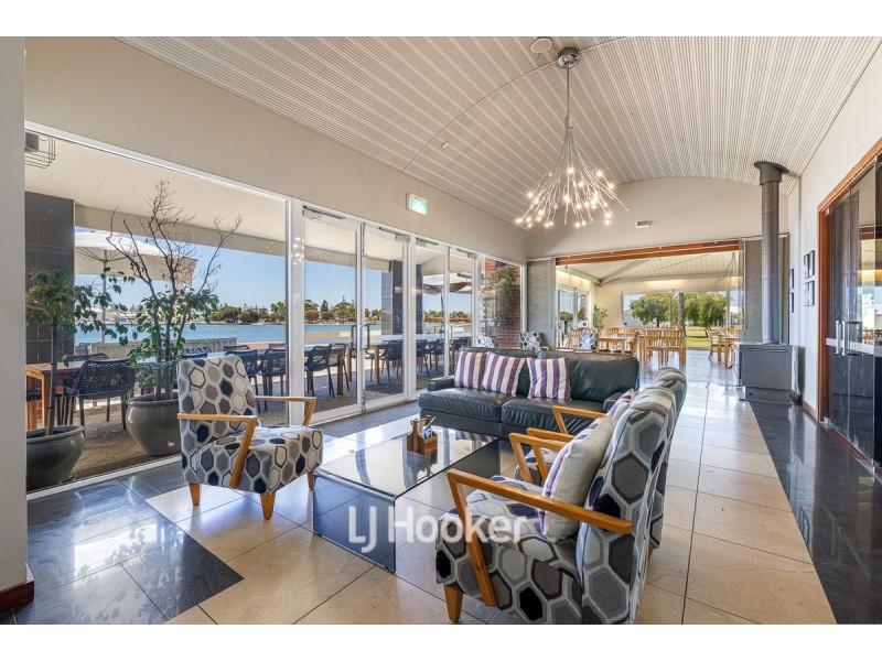42 Cobblestone Drive, Bunbury WA 6230