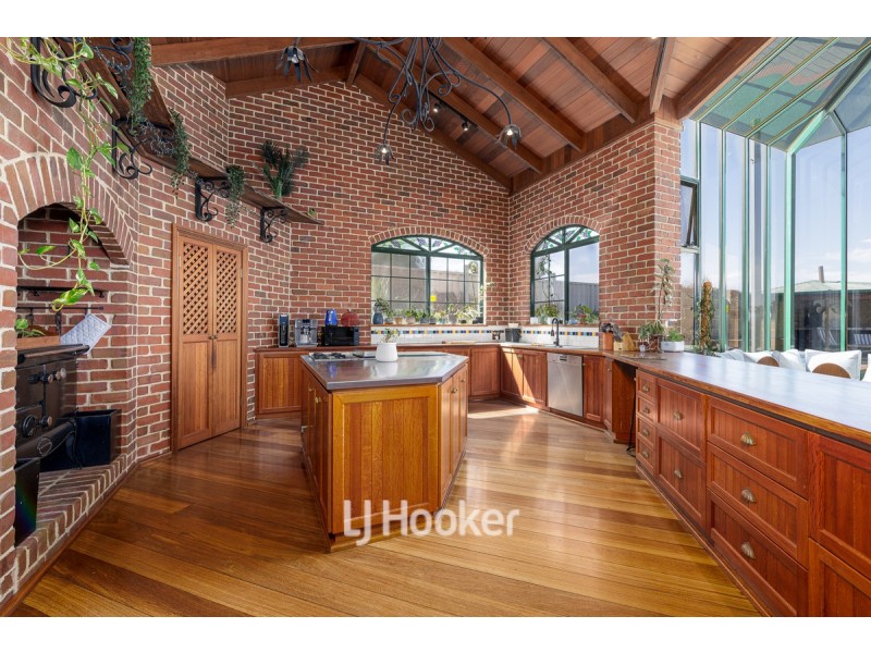 11 Birch Street, South Bunbury WA 6230