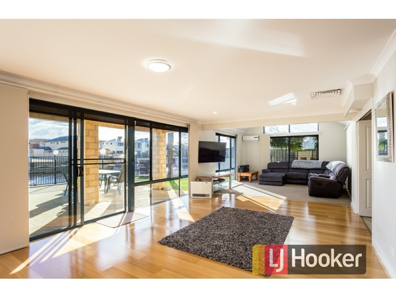 41 Portofino Crescent, Pelican Point WA 6230