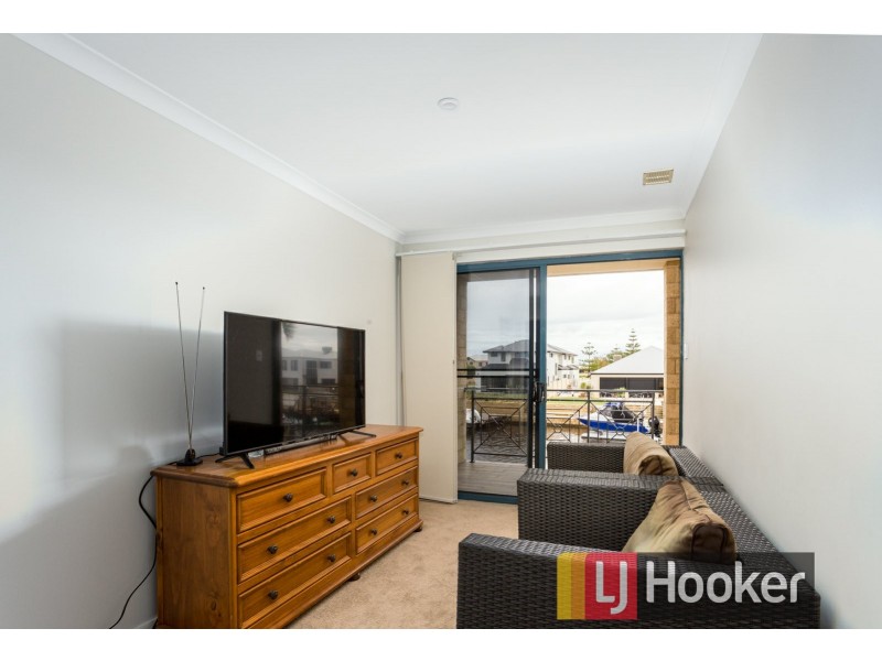 41 Portofino Crescent, Pelican Point WA 6230