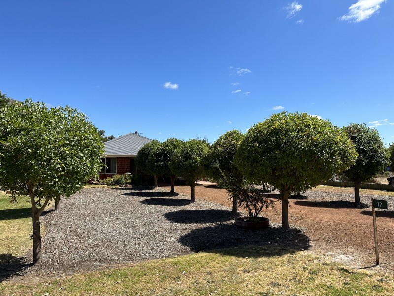 17 McManus Road, Allanson WA 6225