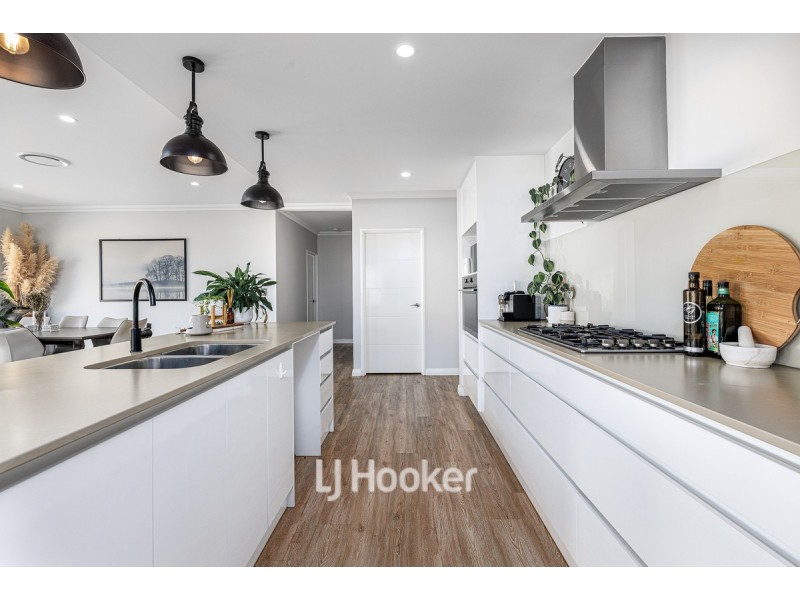 49 Edenhope Road, Australind WA 6233