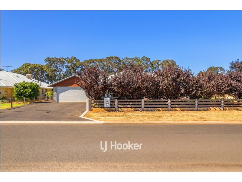 7 Shier Rise, Burekup WA 6227