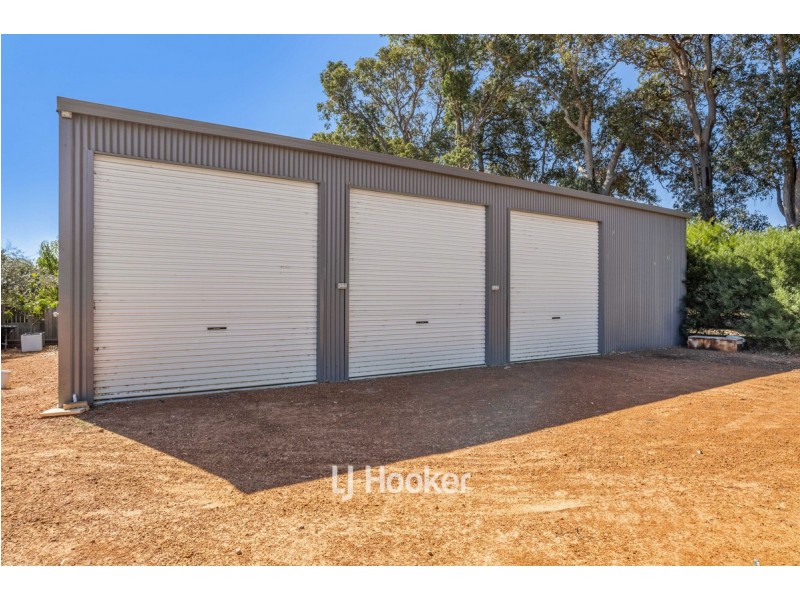 7 Shier Rise, Burekup WA 6227