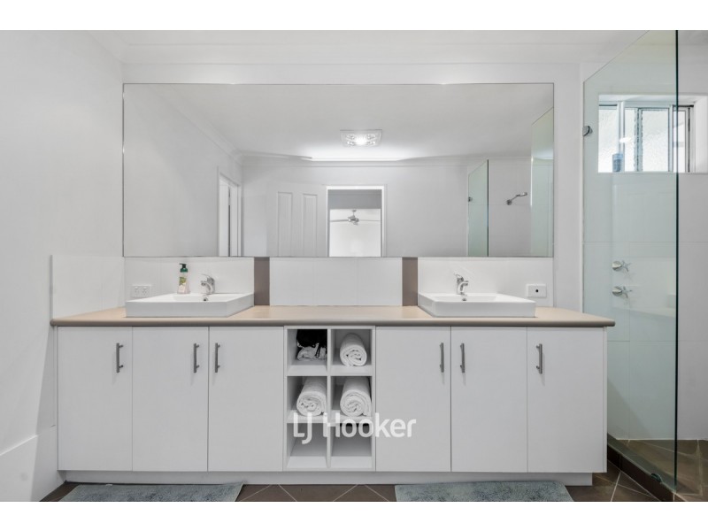 7 Shier Rise, Burekup WA 6227