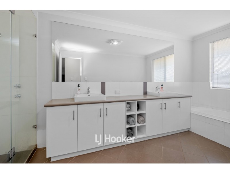 7 Shier Rise, Burekup WA 6227