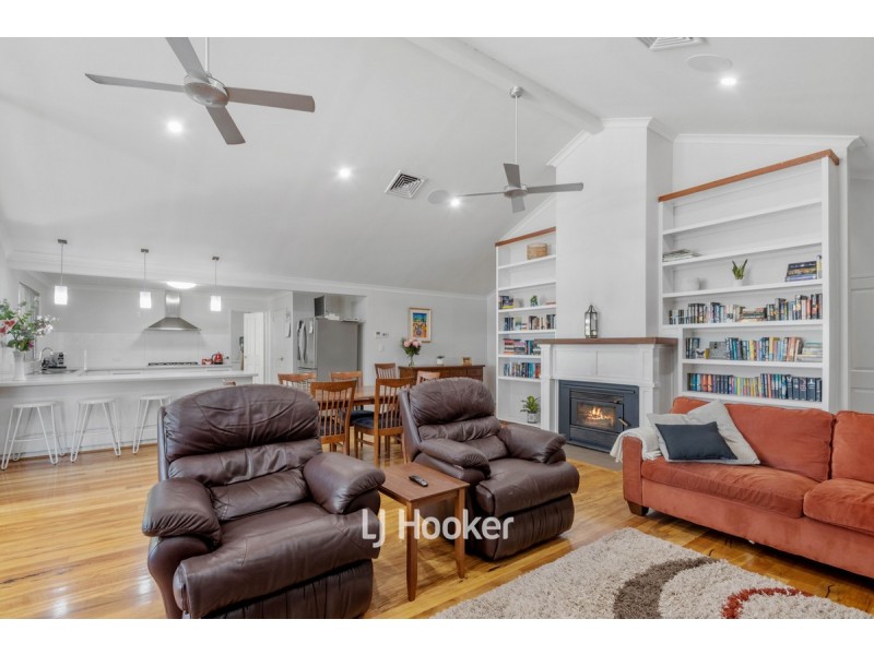 7 Shier Rise, Burekup WA 6227