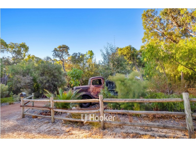 17 Grosmont Glade, Leschenault WA 6233