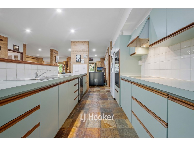 17 Grosmont Glade, Leschenault WA 6233